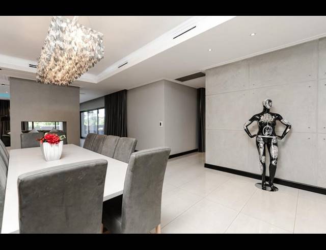 5 BEDROOM HOUSE FOR SALE IN MIDSTREAM RIDGE